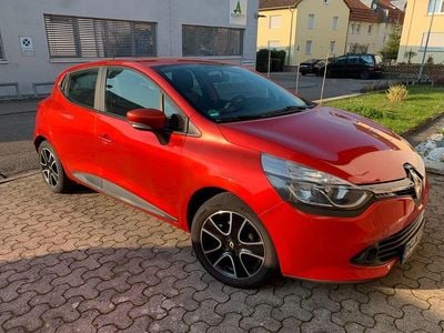 Gebraucht Renault Clio IV Dynamique 90 PS (66 kW) 2014 Rot Limousine