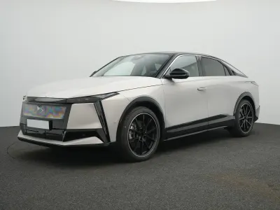 Gebraucht DS Automobiles N°8 180 kW (245 PS) 2025 Kristallgrau SUV