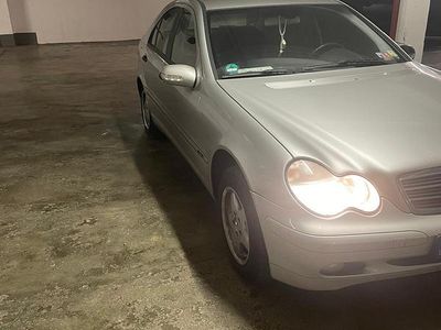 Gebraucht 2003 Mercedes C180 Limousine | 2.300 €