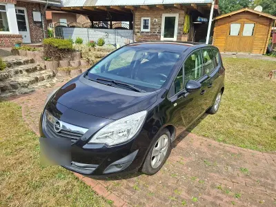 Gebraucht Opel Meriva 110 PS (80 kW) 2010 Schwarz Van / Kleinbus