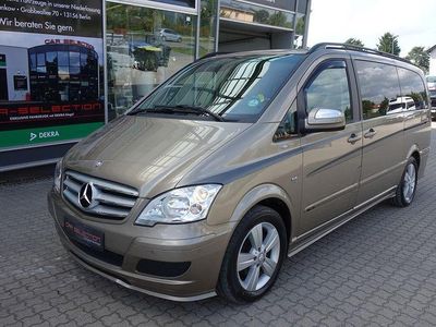 Sanidinbeige Gebraucht 2012 Mercedes Viano Van / Kleinbus | 32.800 €