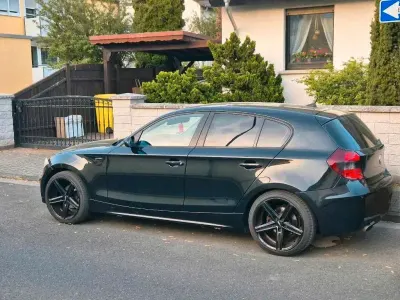 Gebraucht BMW 116 115 PS (84 kW) 2004 Schwarz Kleinwagen