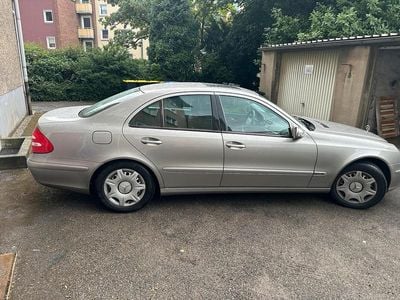 Mercedes E280