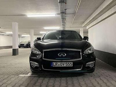 Gebraucht Infiniti Q70 Premium Executive 364 PS (267 kW) 2017 Schwarz Limousine