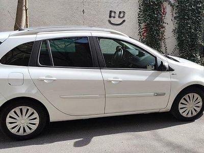 Gebraucht Renault Clio II Night&Day 103 PS (75 kW) 2011 Weiß Limousine