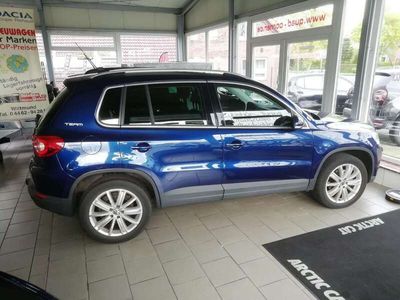 gebraucht VW Tiguan 2.0 TDI DSG Team 4Motion /AHK/Pano/Standhzg./Met.