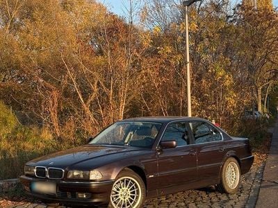Gebraucht BMW 730 211 PS (155 kW) 1994 Violet Limousine