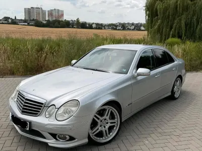 Gebraucht Mercedes E320 AMG 224 PS (164 kW) 2008 Silber Limousine