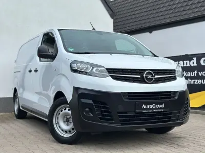 Gebraucht Opel Vivaro-e Combi Edition 120 PS (88 kW) 2023 Weiß Van / Kleinbus