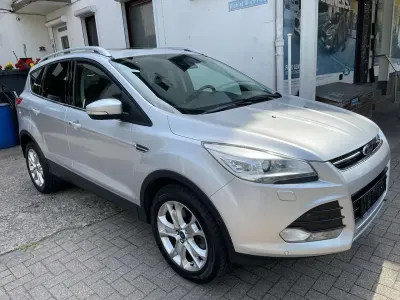 Gebraucht Ford Kuga Titanium 140 PS (102 kW) 2013 Polarsilber metallic SUV