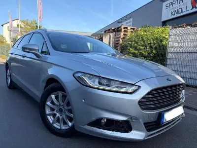 Gebraucht Ford Mondeo Titanium 116 PS (85 kW) 2015 Silber Limousine