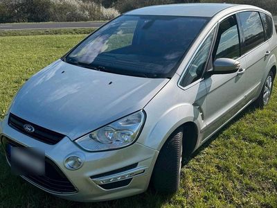 Second-hand Ford S-MAX S 163 CP (119 kW) 2014 Argintiu Monovolum
