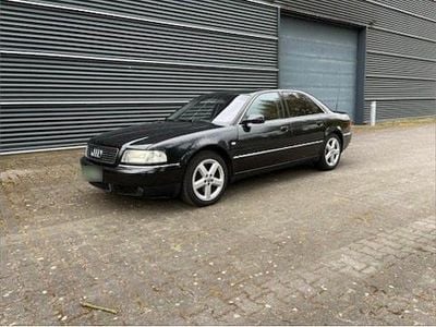 Second-hand Audi A8 310 CP (228 kW) 2001 Negru Berlinǎ