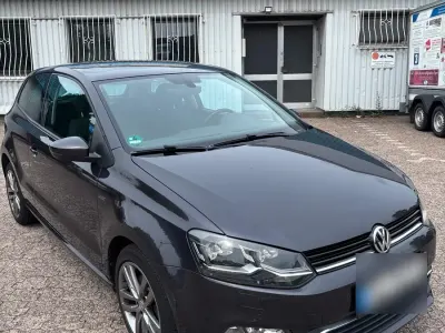 Gebraucht VW Polo LOUNGE 110 PS (80 kW) 2015 Grau Kleinwagen