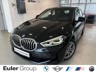 Gebraucht BMW 118 Performance 136 PS (100 kW) 2022 Saphirschwarz metallic Kleinwagen