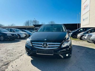 Gebraucht Mercedes B200 136 PS (100 kW) 2013 Schwarz Van / Kleinbus