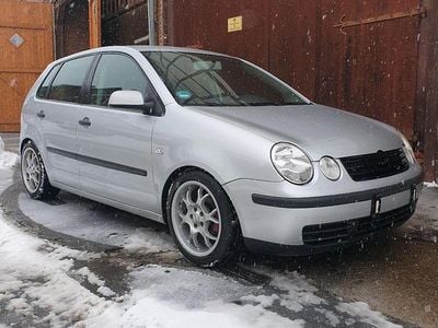 Silber Gebraucht 2002 VW Polo Kleinwagen | 2.199 € (Fairer Preis)