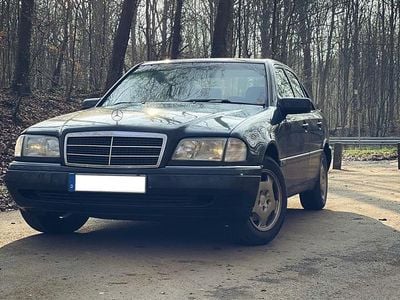 Mercedes C200