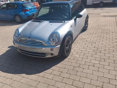 Begagnad Mini Cooper 116 HK (85 kW) 2006 Silver Halvkombi