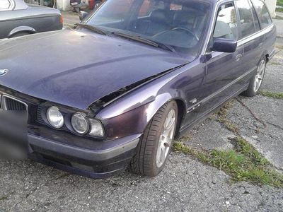 Blau Gebraucht 1996 BMW 525 Van | 5.000 €