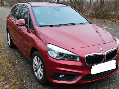 Gebraucht BMW 218 Active Tourer Advantage 136 PS (100 kW) 2016 Rot Van / Kleinbus