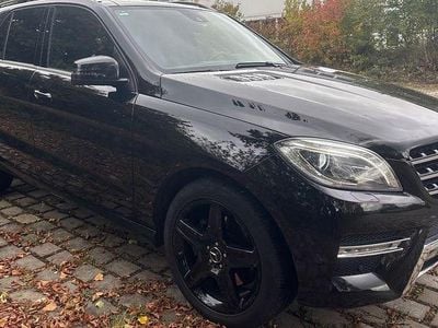 Gebraucht Mercedes ML250 AMG 204 PS (150 kW) 2016 Schwarz SUV