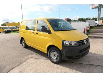 Gebraucht VW T5 84 PS (61 kW) 2013 Ginstergelb r1032 Van