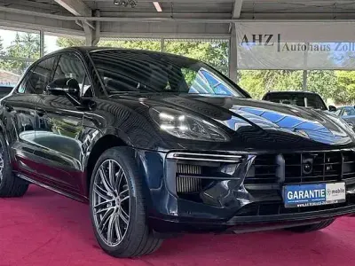 Gebraucht Porsche Macan Turbo Chrono 441 PS (324 kW) 2019 Schwarz SUV