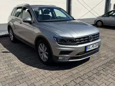 Gebraucht VW Tiguan Highline 150 PS (110 kW) 2016 Grau SUV