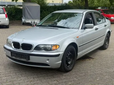 Gebraucht BMW 318 143 PS (105 kW) 2002 Silber Limousine