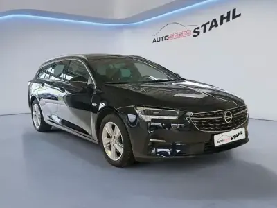 Gebraucht Opel Insignia Elegance 174 PS (127 kW) 2021 Onyx schwarz Kombi