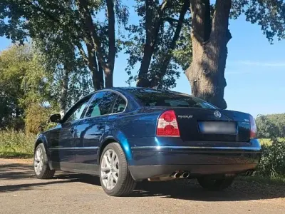 Gebraucht VW Passat 275 PS (202 kW) 2003 Blau Limousine