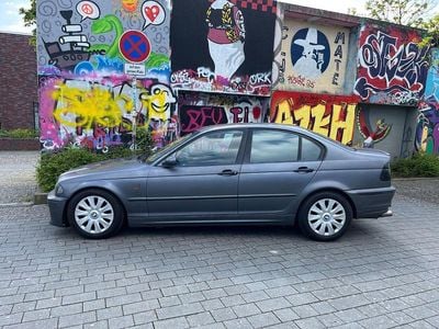 Usado BMW 316 Performance 105 HP (77 kW) 2000 Cinzento Sedan