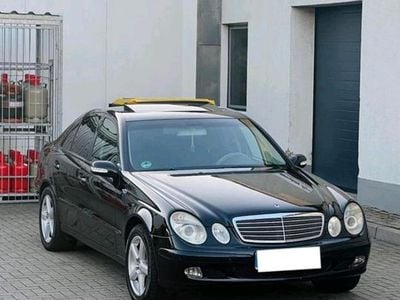 Mercedes E200