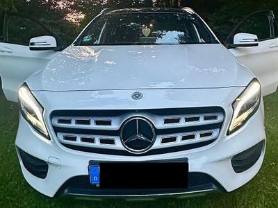 Mercedes GLA200