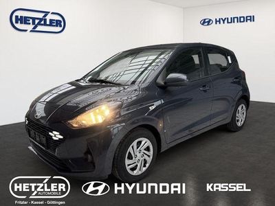 Neu Hyundai i10 Select 63 PS (46 kW) 2025 Grau Kleinwagen