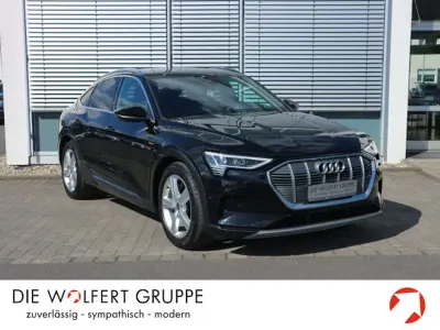 Gebraucht Audi e-tron Advanced Plus 300 kW (408 PS) 2023 Mythosschwarz metallic SUV