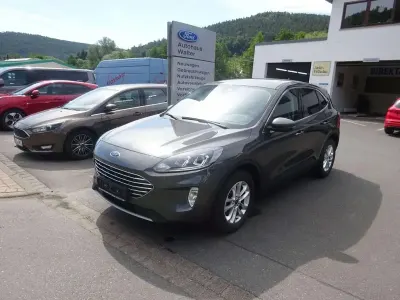 Gebraucht Ford Kuga Titanium 150 PS (110 kW) 2020 Magneticgrau (metallic) SUV