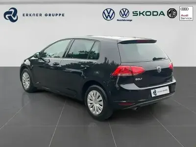 Gebraucht VW Golf VII Trendline 105 PS (77 kW) 2013 Schwarz Limousine