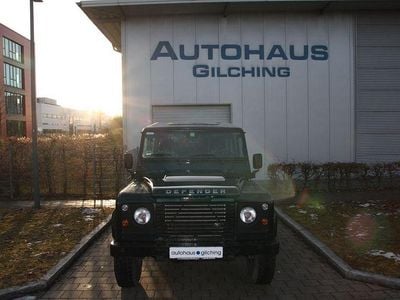 Grün Gebraucht 2016 Land Rover Defender Kombi | 39.900 €