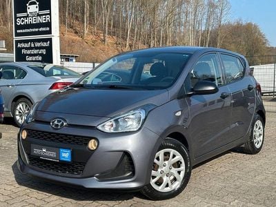 Gebraucht Hyundai i10 Classic 67 PS (49 kW) 2018 Grau Kleinwagen