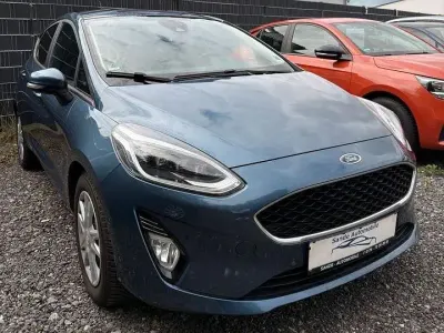 Gebraucht Ford Fiesta 101 PS (74 kW) 2019 Blau Kleinwagen