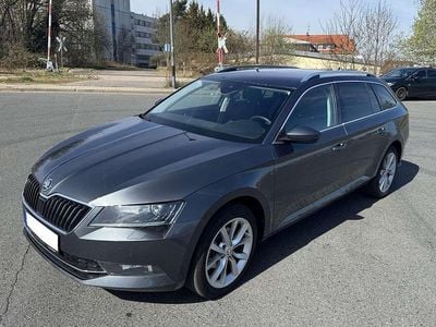 Używany Skoda Superb Style 190 KM (139 kW) 2017 Szary Kombi