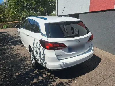 Gebraucht Opel Astra 150 PS (110 kW) 2017 Weiß Kombi