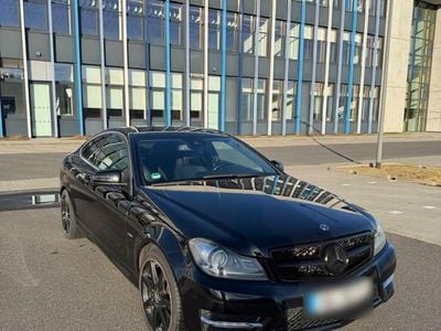 Gebraucht Mercedes C250 AMG line 204 PS (150 kW) 2012 Schwarz Coupé