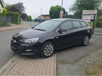 Gebraucht Opel Astra Exklusiv 110 PS (80 kW) 2014 Kombi