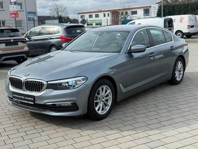 Gebraucht BMW 520 Sport Line 184 PS (135 kW) 2017 Blau Limousine