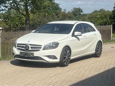 Weiß Gebraucht 2014 Mercedes A180 Edition Limousine | 9.200 € (Fairer Preis)