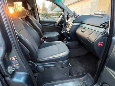 Grau Gebraucht 2013 Mercedes Viano Van / Kleinbus | 19.250 €