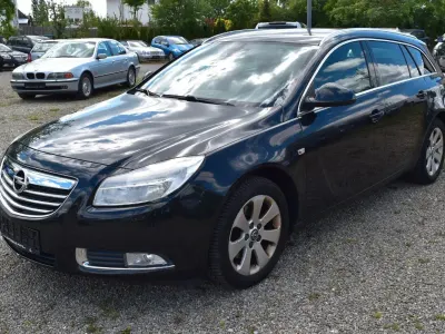 Gebraucht Opel Insignia 160 PS (117 kW) 2012 Schwarz Kombi